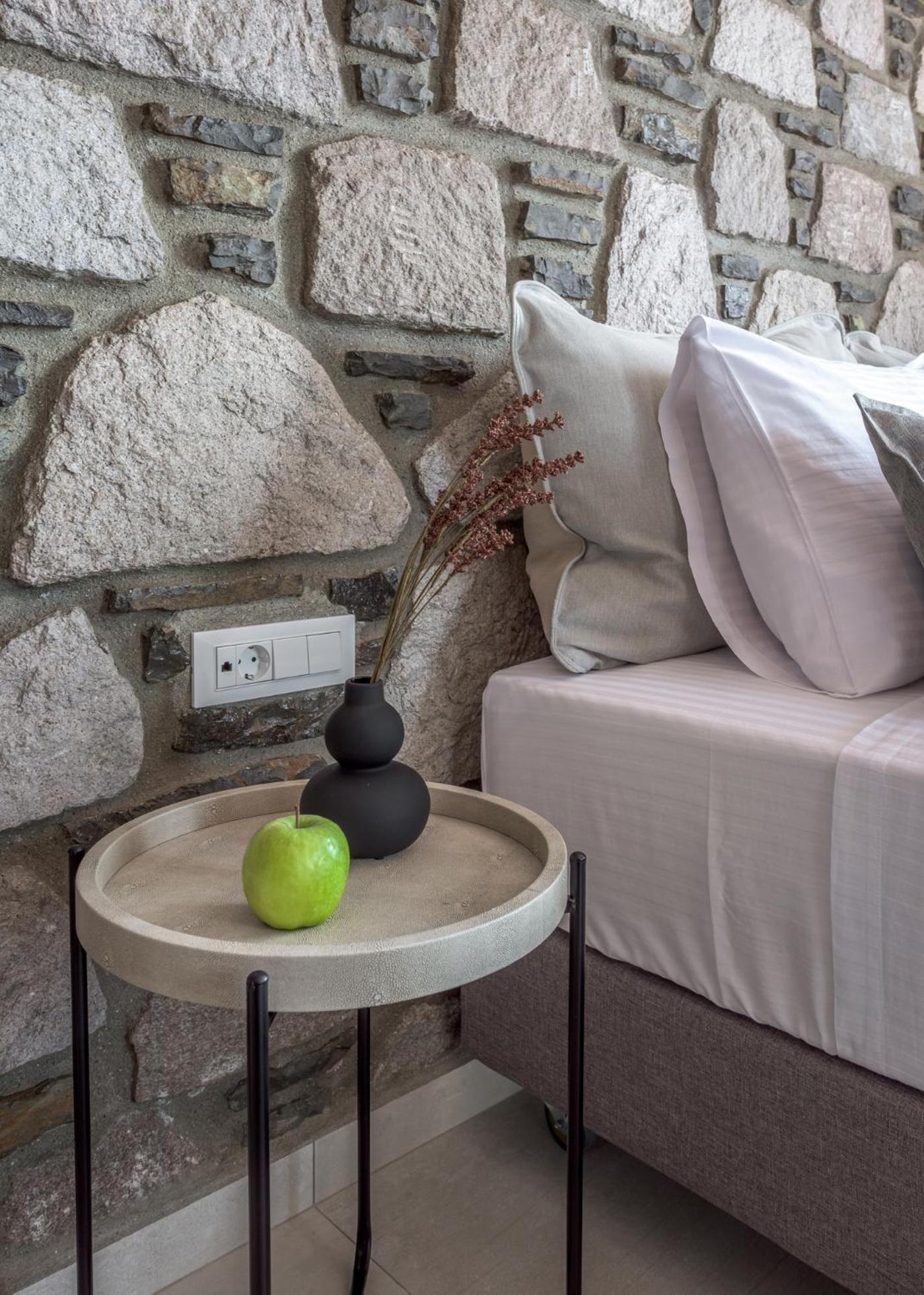 Thea Sunset Suites Mytakas Экстерьер фото